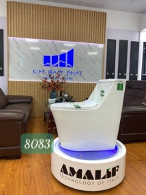 Bàn cầu liền khối quang sáng